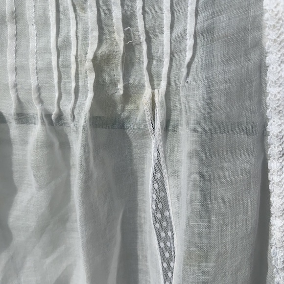 Handmade Lace Apron - Picture 5 of 6